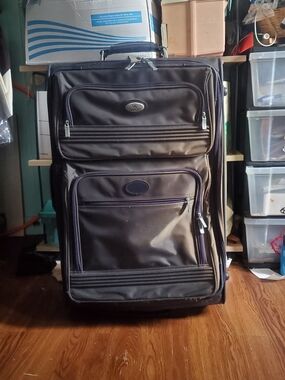 Unbranded Black Travel Rolling Suitcase with Front Pockets